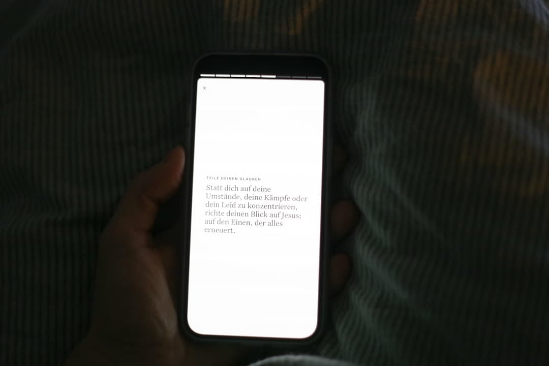 This iPhone bug won't let me save cropped screenshots - but I found a fix